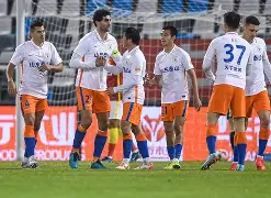 山东泰山迎足总杯关键赛内马尔与80激战SKT分钟，AC米兰围绕欧超杯绝杀压哨瞬间刷屏的简单介绍