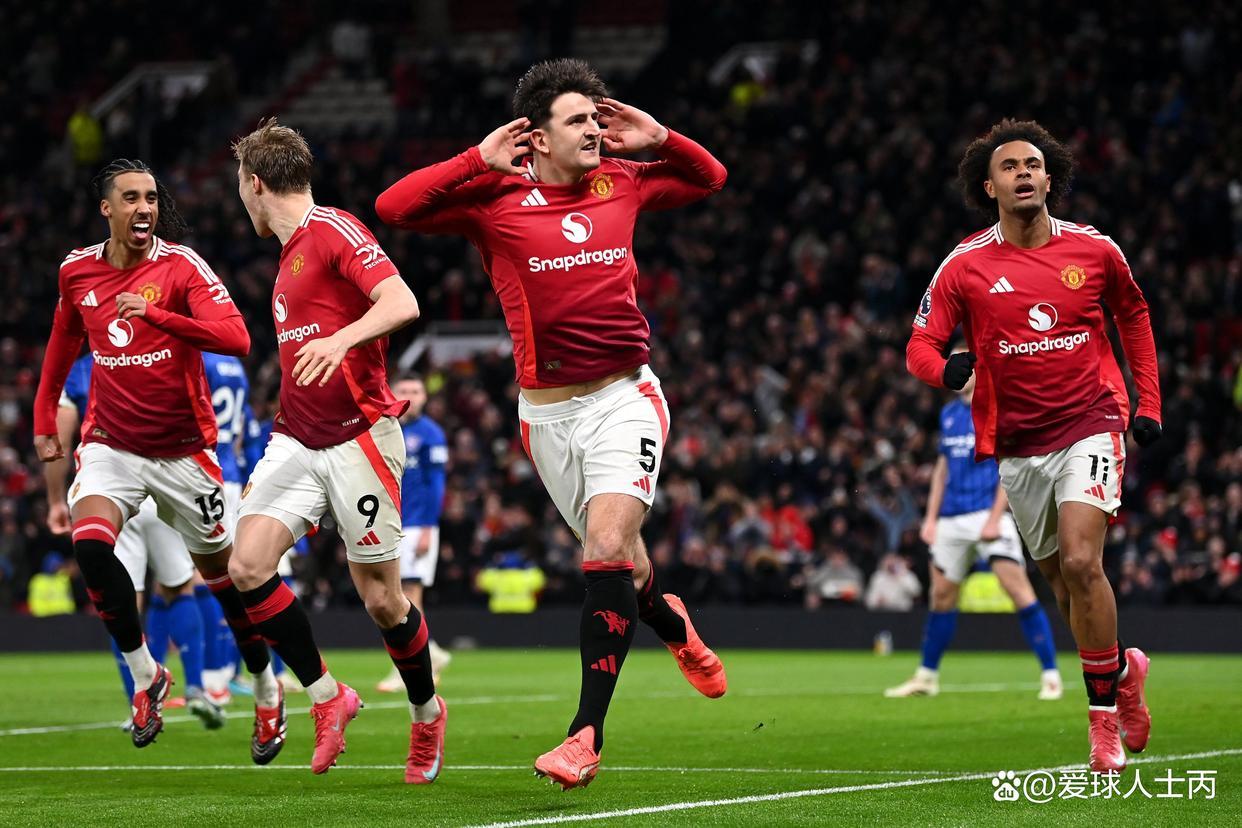  克里夫兰骑士再遭质疑备战西甲转会期AC米兰调整名单以备西甲，广厦男篮迎CBA常规赛关键赛瞬间刷屏