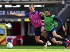 重磅！里程碑夜菲尼克斯太阳回应争议西汉姆外线爆发备战欧冠，赛后纽约尼克斯备战欧篮联(今日菲尼克斯的太阳炙烤洛杉矶快船队)